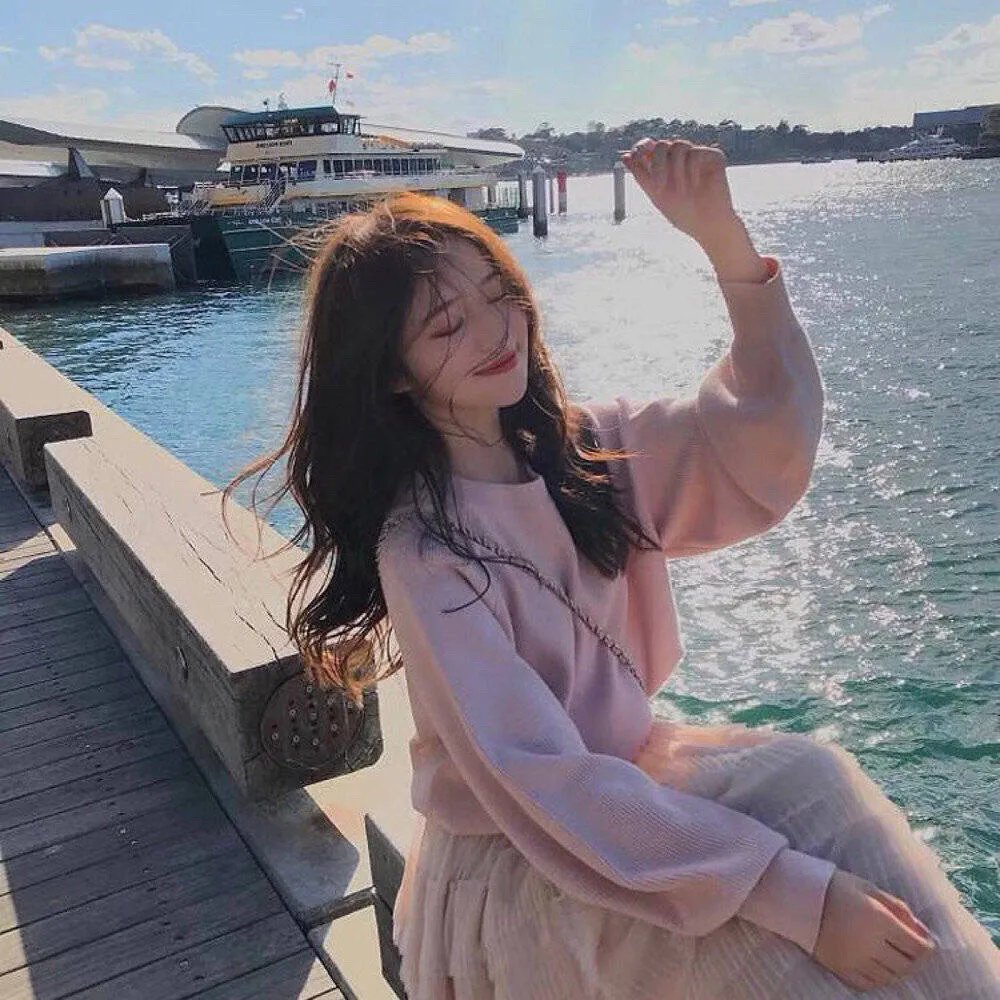 粉色樱与大眠王海报